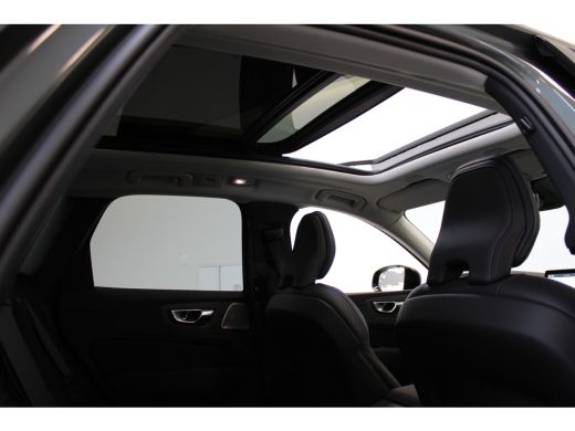 Volvo  XC60 T6 350PK Ultra Dark | Black Pack | 360° | Luchtvering | B&W Audio | Panoramadak | Getint Glas ActivLease financial lease