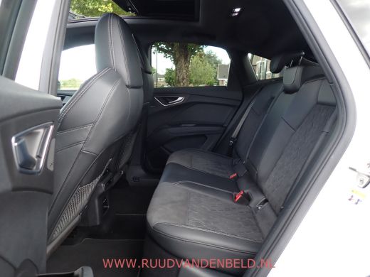 Audi Q4 e-tron 50 QUATTRO SPORTBACK 77KWH S-EDITION 90%SOH PANODAK/HEADUP/ACC/CAMERA ActivLease financial lease