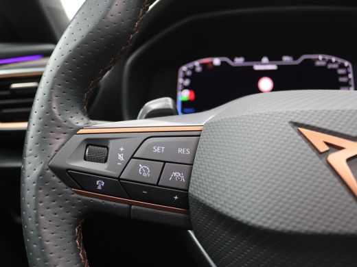 CUPRA Formentor 1.4 e-Hybrid VZ Performance 245PK DSG SOH 92%, Pano-Schuifdak, Trekhaak, Keyless, Side Assist, Ac... ActivLease financial lease