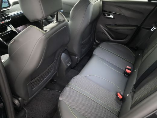 Peugeot 208 GT | Adaptieve cruise control met Stop&Go functie | Armsteunen op de voorportieren bekleed met ku... ActivLease financial lease