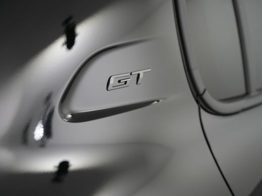 Peugeot 208 GT | Adaptieve cruise control met Stop&Go functie | Armsteunen op de voorportieren bekleed met ku... ActivLease financial lease