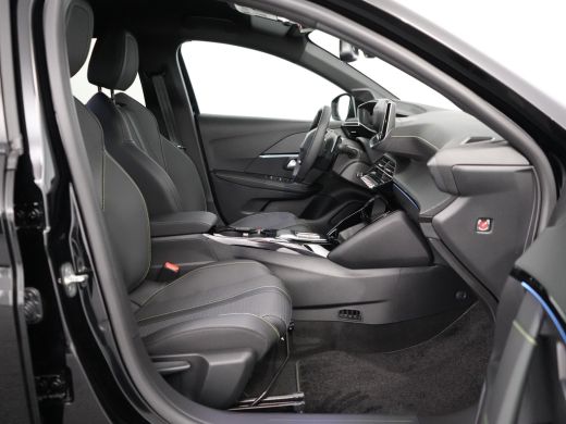 Peugeot 208 GT | Adaptieve cruise control met Stop&Go functie | Armsteunen op de voorportieren bekleed met ku... ActivLease financial lease