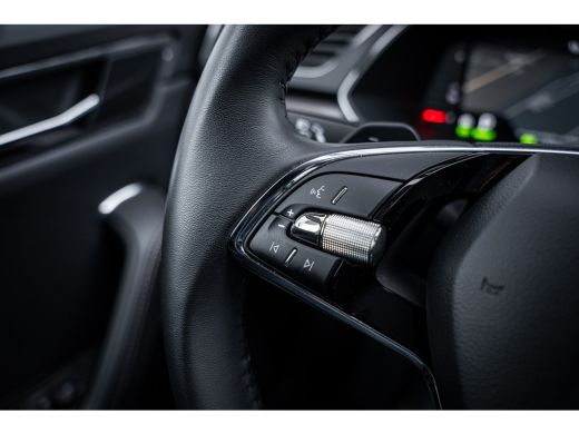 Skoda Superb Combi 1.4 TSI iV Business Edition | Achteruitrijcamera | Elektrisch verstelb. bestuurdersstoel me... ActivLease financial lease