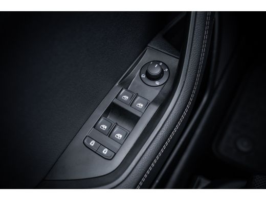 Skoda Superb Combi 1.4 TSI iV Business Edition | Achteruitrijcamera | Elektrisch verstelb. bestuurdersstoel me... ActivLease financial lease