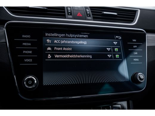 Skoda Superb Combi 1.4 TSI iV Business Edition | Achteruitrijcamera | Elektrisch verstelb. bestuurdersstoel me... ActivLease financial lease