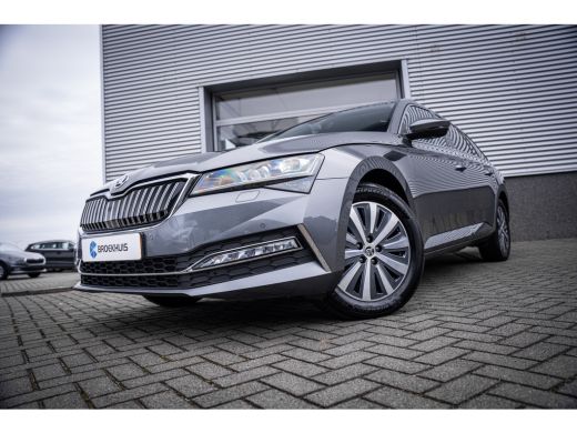 Skoda Superb Combi 1.4 TSI iV Business Edition | Achteruitrijcamera | Elektrisch verstelb. bestuurdersstoel me... ActivLease financial lease