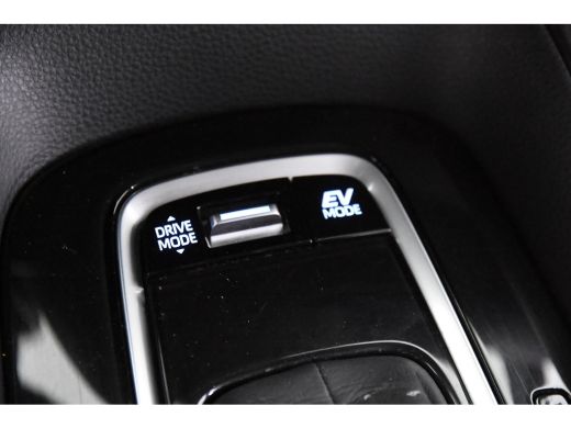 Toyota Corolla 1.8 Hybrid Dynamic *1ste Eigenaar*Navigatie*PDC* ActivLease financial lease