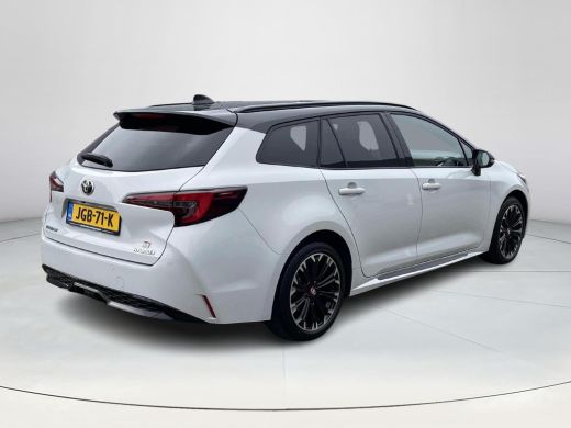 Toyota Corolla Touring Sports Hybrid 200 GR Sport Bi-tone ActivLease financial lease