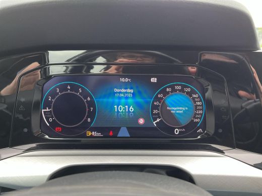 Volkswagen Golf 1.5 TSI 96kW Life | 130Pk ACC | 17 Inch. Venture | DAB | App Connect | ActivLease financial lease