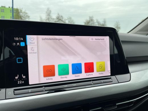 Volkswagen Golf 1.5 TSI 96kW Life | 130Pk ACC | 17 Inch. Venture | DAB | App Connect | ActivLease financial lease