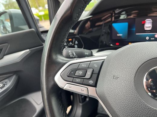 Volkswagen Golf 1.5 TSI 96kW Life | 130Pk ACC | 17 Inch. Venture | DAB | App Connect | ActivLease financial lease