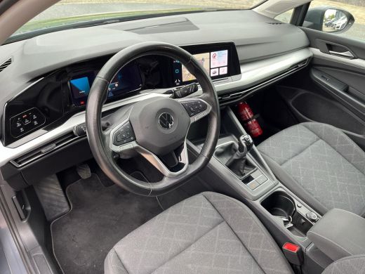 Volkswagen Golf 1.5 TSI 96kW Life | 130Pk ACC | 17 Inch. Venture | DAB | App Connect | ActivLease financial lease