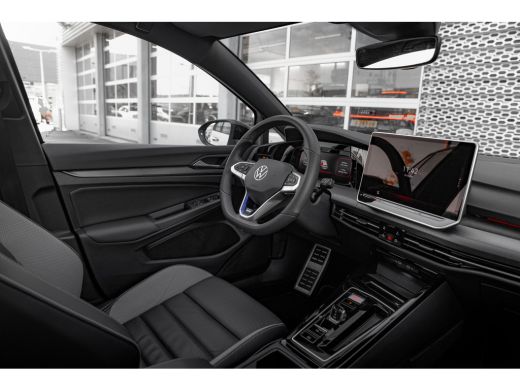 Volkswagen Golf GTE 1.5 eHybrid 200 kW / 272 PK | Panorama Dak ActivLease financial lease