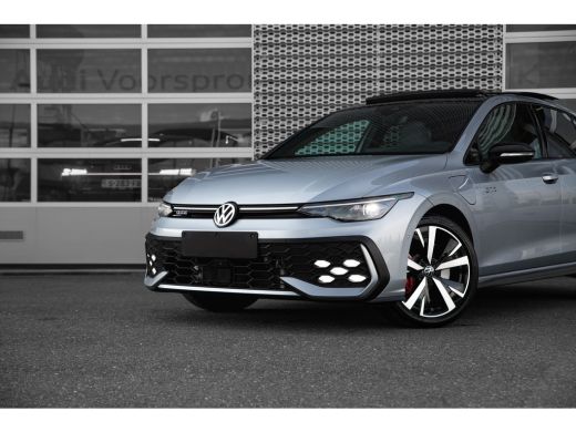 Volkswagen Golf GTE 1.5 eHybrid 200 kW / 272 PK | Panorama Dak ActivLease financial lease