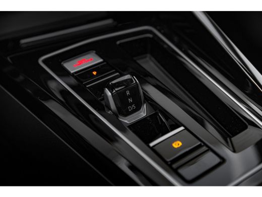 Volkswagen Golf GTE 1.5 eHybrid 200 kW / 272 PK | Panorama Dak ActivLease financial lease