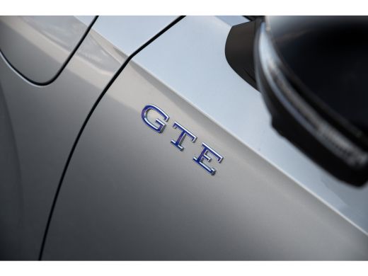 Volkswagen Golf GTE 1.5 eHybrid 200 kW / 272 PK | Panorama Dak ActivLease financial lease