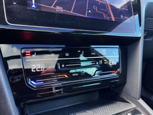 Volkswagen Passat Variant 1.4 TSI PHEV GTE Leder/Pano/Trekhaak/Virtual/Matrix-led/360cam ActivLease financial lease
