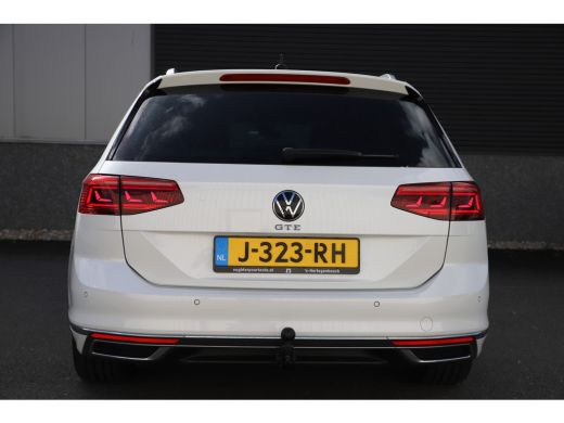 Volkswagen Passat Variant 1.4 TSI PHEV GTE Leder/Pano/Trekhaak/Virtual/Matrix-led/360cam ActivLease financial lease