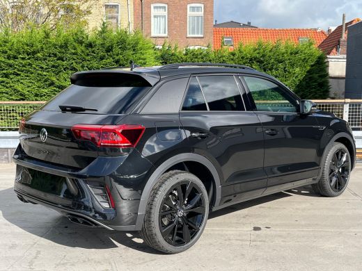 Volkswagen T-Roc 1.5 TSI R-Line Edition | Trekhaak | Top-Sportstoelen | Panoramadak | Camera achter | Discover Pro... ActivLease financial lease