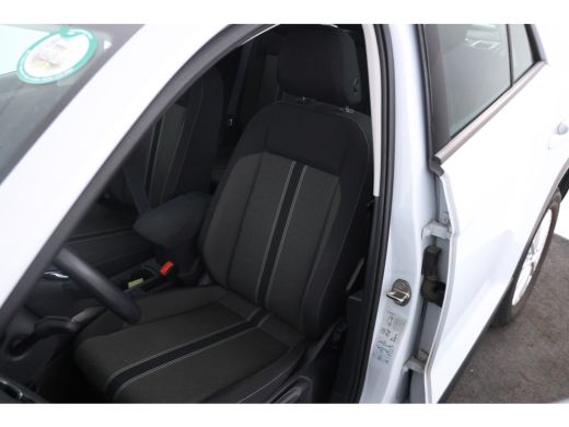 Volkswagen T-Roc 1.6 TDI Style Business Elektrische achterklep, apple carplay, climate, ActivLease financial lease
