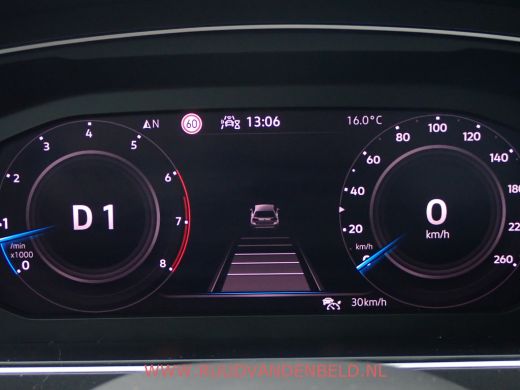 Volkswagen Tiguan 1.5TSI Elegance ACC/VIRTUAL/TREKHAAK/CAMERA/CARPLAY ActivLease financial lease