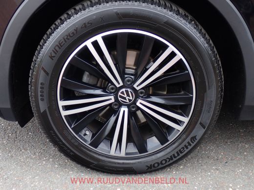 Volkswagen Tiguan 1.5TSI Elegance ACC/VIRTUAL/TREKHAAK/CAMERA/CARPLAY ActivLease financial lease