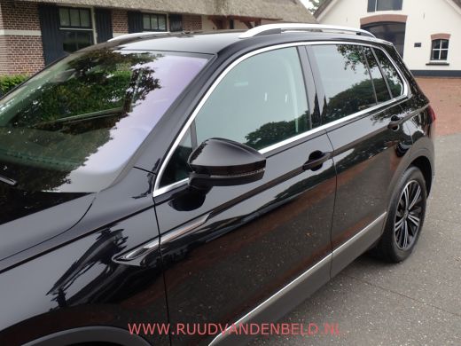 Volkswagen Tiguan 1.5TSI Elegance ACC/VIRTUAL/TREKHAAK/CAMERA/CARPLAY ActivLease financial lease