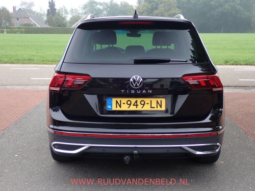 Volkswagen Tiguan 1.5TSI Elegance ACC/VIRTUAL/TREKHAAK/CAMERA/CARPLAY ActivLease financial lease
