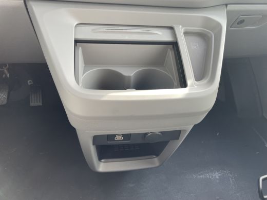 Volkswagen Transporter 2.0 TDI L1 28 Bulli 150PK Automaat | 360 graden camera | ActivLease financial lease