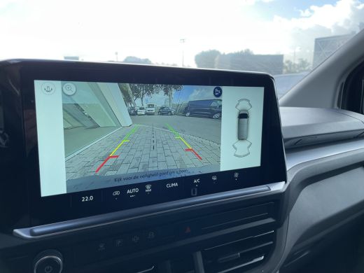 Volkswagen Transporter 2.0 TDI L1H1 28 Life 150PK handgeschakeld ActivLease financial lease