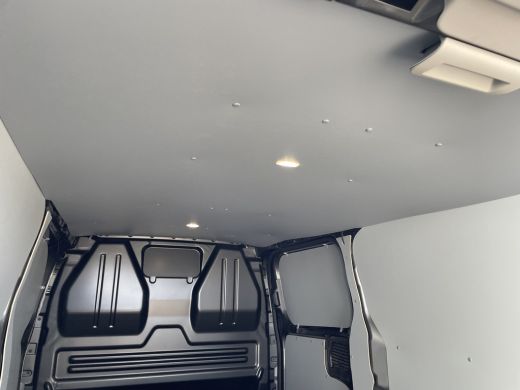 Volkswagen Transporter 2.0 TDI L2H 30 Bulli 150PK Automaat | Styling pakket | Trekhaak | 360 camera ActivLease financial lease