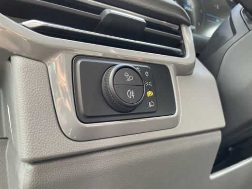 Volkswagen Transporter 2.0 TDI L2H 30 Bulli 150PK Automaat | Styling pakket | Trekhaak | 360 camera ActivLease financial lease