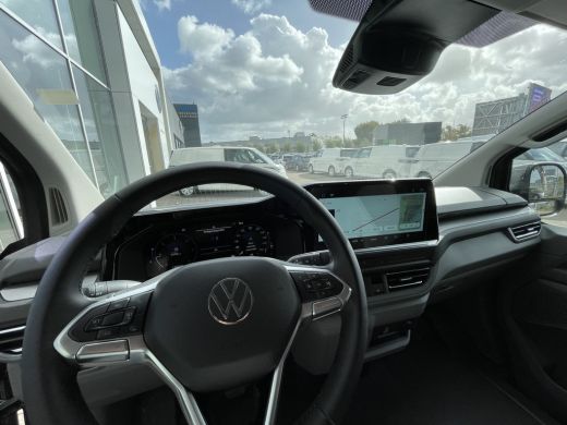 Volkswagen Transporter 2.0 TDI L2H 30 Style 150PK automaat | styling accessoires nog gemonteerd ActivLease financial lease