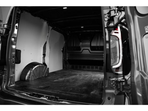 Volkswagen Transporter Bulli 170 pk | Trekhaak | Laadruimte betimmering | Demonstratie auto ActivLease financial lease