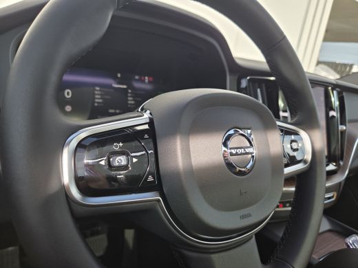 Volvo  XC60 T6 Plus Dark | Luchtvering | Trekhaak | 360cam | ActivLease financial lease