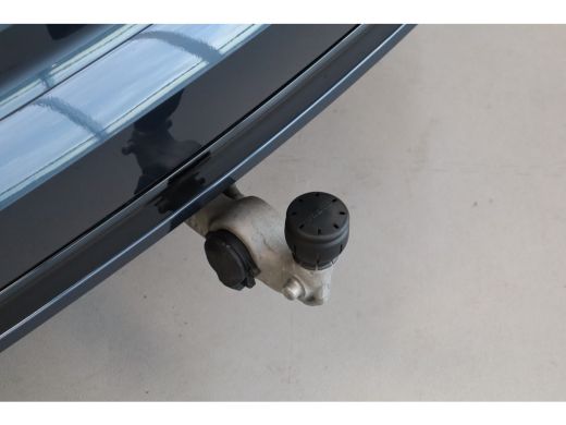 Volvo  XC90 T8 455PK AWD Ultimate Dark | 360&deg; | Luchtvering | Trekhaak | Getint Glas | Panoramadak | HK Audio ActivLease financial lease