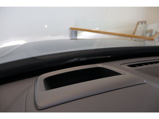 Volvo  XC90 T8 455PK AWD Ultimate Dark | 360&deg; | Luchtvering | Trekhaak | Getint Glas | Panoramadak | HK Audio ActivLease financial lease