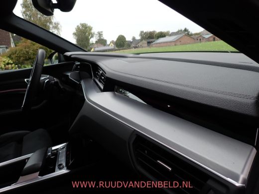 Audi Q8 e-tron 50 QUATTRO S-LINE 93%SOH 22''/ACC/PANODAK/CAMERA ActivLease financial lease