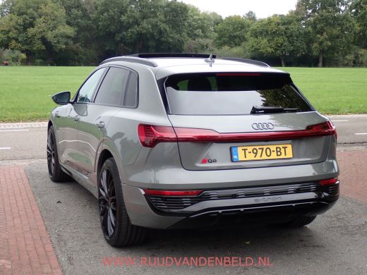Audi Q8 e-tron 50 QUATTRO S-LINE 93%SOH 22''/ACC/PANODAK/CAMERA ActivLease financial lease