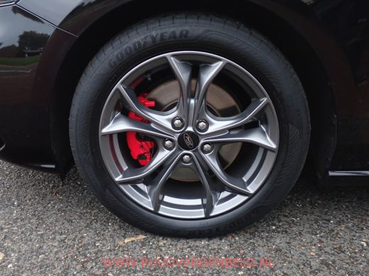 Ford Focus 1.5 EcoBoost ST Line X ACC/PANODAK/KEYLESS ActivLease financial lease