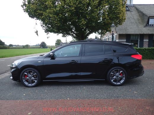 Ford Focus 1.5 EcoBoost ST Line X ACC/PANODAK/KEYLESS ActivLease financial lease