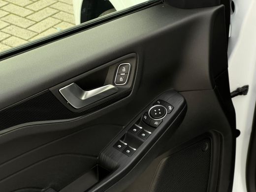 Ford Kuga 2.5 PHEV ST-Line X NL AUTO | ELEKTR KLEP | PANO | STUURWIEL VERW | STOELVERW | ActivLease financial lease