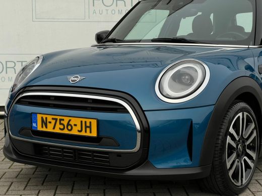 Mini Cooper 1.5 Cooper Business Edition NL AUTO | LEDER | CAMERA | DEALER ONDERH | CARPLAY | ActivLease financial lease