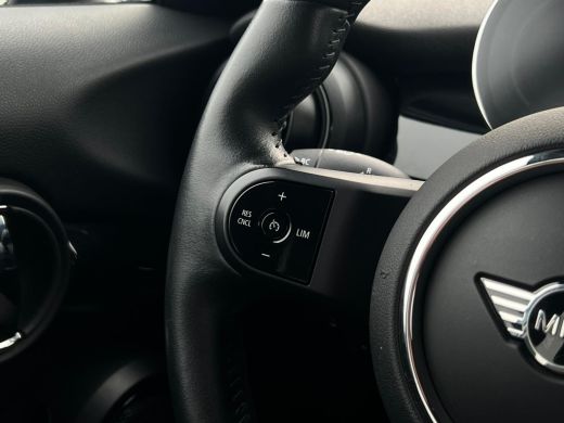 Mini Cooper 1.5 Cooper Business Edition NL AUTO | LEDER | CAMERA | DEALER ONDERH | CARPLAY | ActivLease financial lease