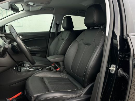 Opel Grandland X 1.6 Turbo Hybrid4 Ultimate NL-AUTO | TREKHAAK | LEDER ActivLease financial lease