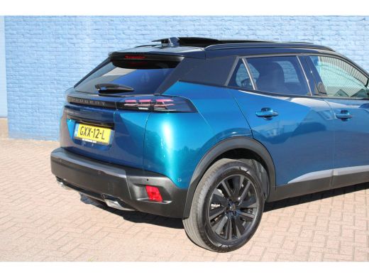 Peugeot 2008 1.2 Hybrid 136 GT | Automaat | Navigatie | Camera | Panorama/schuifdak | Mild Hybrid | Nieuw model | ActivLease financial lease