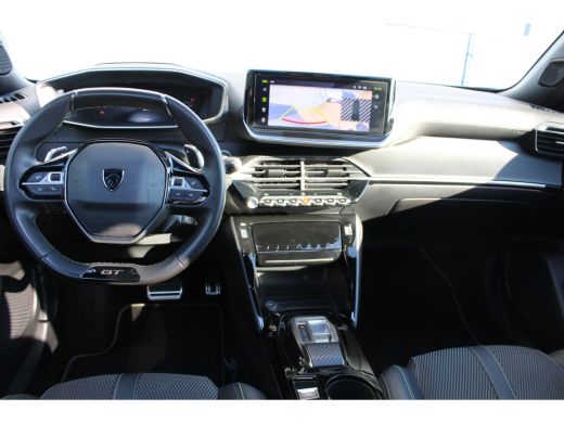 Peugeot 2008 1.2 Hybrid 136 GT | Automaat | Navigatie | Camera | Panorama/schuifdak | Mild Hybrid | Nieuw model | ActivLease financial lease