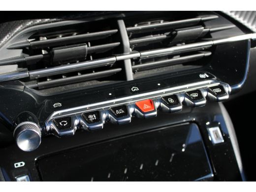 Peugeot 2008 1.2 Hybrid 136 GT | Automaat | Navigatie | Camera | Panorama/schuifdak | Mild Hybrid | Nieuw model | ActivLease financial lease