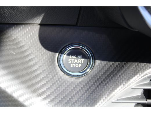 Peugeot 2008 1.2 Hybrid 136 GT | Automaat | Navigatie | Camera | Panorama/schuifdak | Mild Hybrid | Nieuw model | ActivLease financial lease