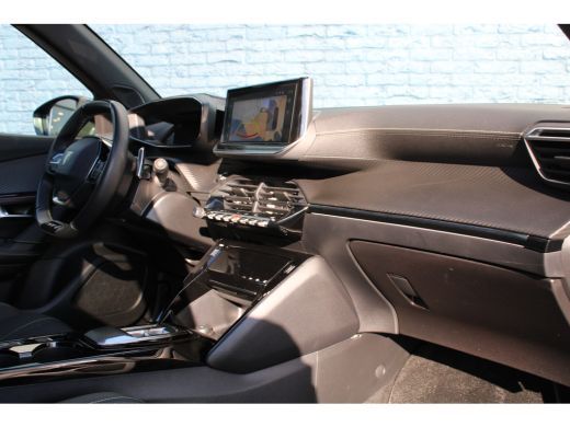 Peugeot 2008 1.2 Hybrid 136 GT | Automaat | Navigatie | Camera | Panorama/schuifdak | Mild Hybrid | Nieuw model | ActivLease financial lease